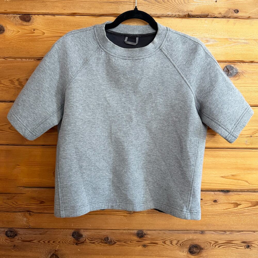 Lululemon Top Short Sleeve Neoprene Shirt